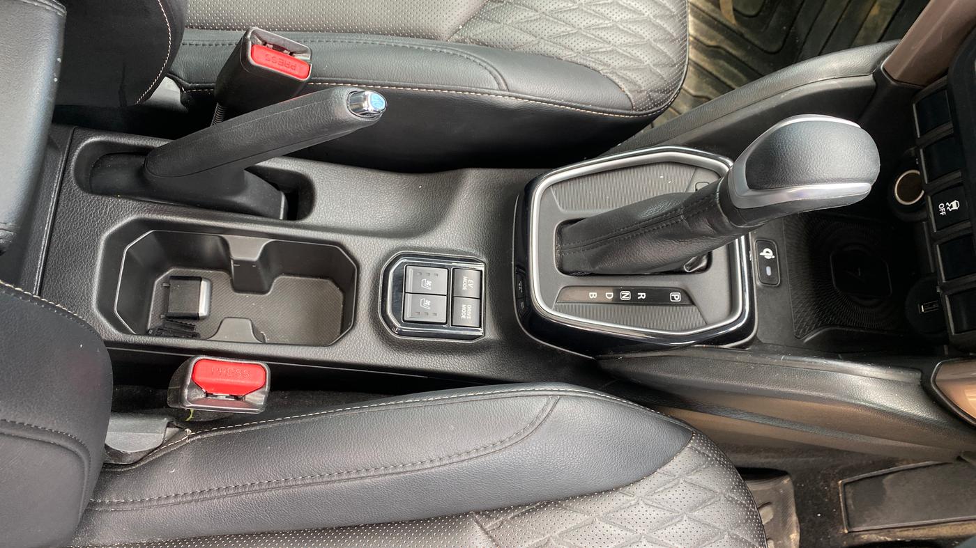 2023 Maruti Grand Vitara ALPHA PLUS HYBRID ECVT, Hybrid, Automatic, 12,535 km, Gear Lever