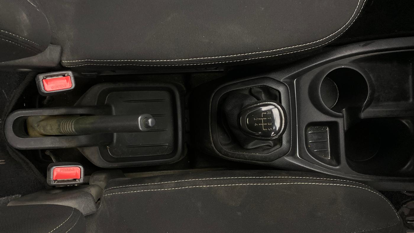 2019 Datsun Redi Go A, Petrol, Manual, 38,022 km, Gear Lever