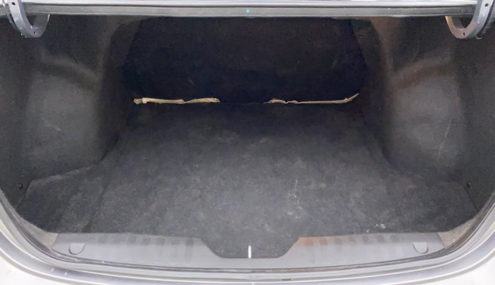 2018 Maruti Ciaz DELTA 1.4 MT PETROL, Petrol, Manual, 70,248 km, Boot Inside