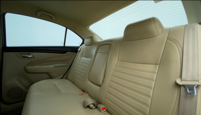 2018 Maruti Ciaz DELTA 1.4 MT PETROL, Petrol, Manual, 70,248 km, Right Side Rear Door Cabin