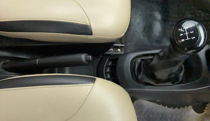2018 Maruti Wagon R 1.0 LXI CNG, CNG, Manual, 27,860 km, Gear Lever