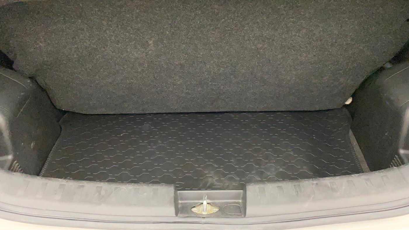 2013 Maruti Swift ZXI, Petrol, Manual, 39,406 km, Boot Inside