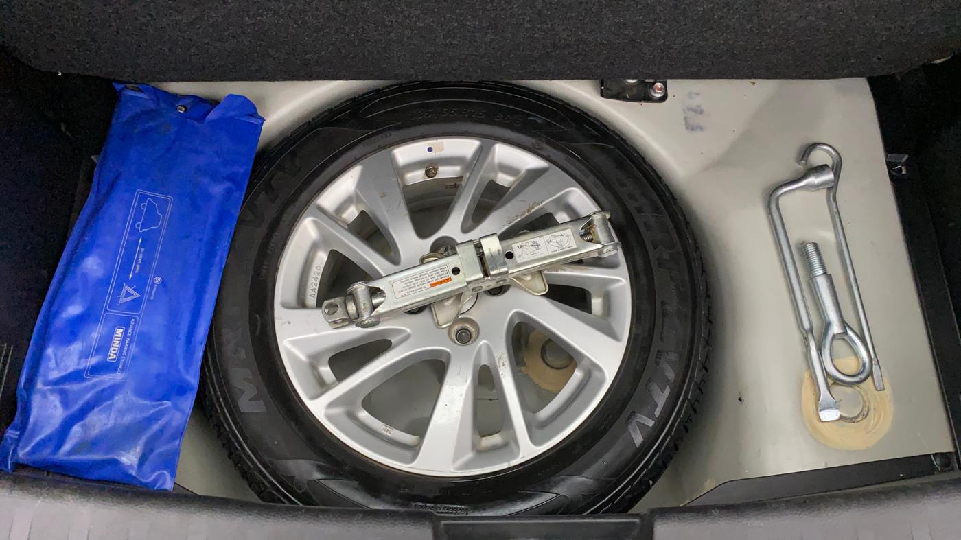 2013 Maruti Swift ZXI, Petrol, Manual, 39,406 km, Spare Tyre