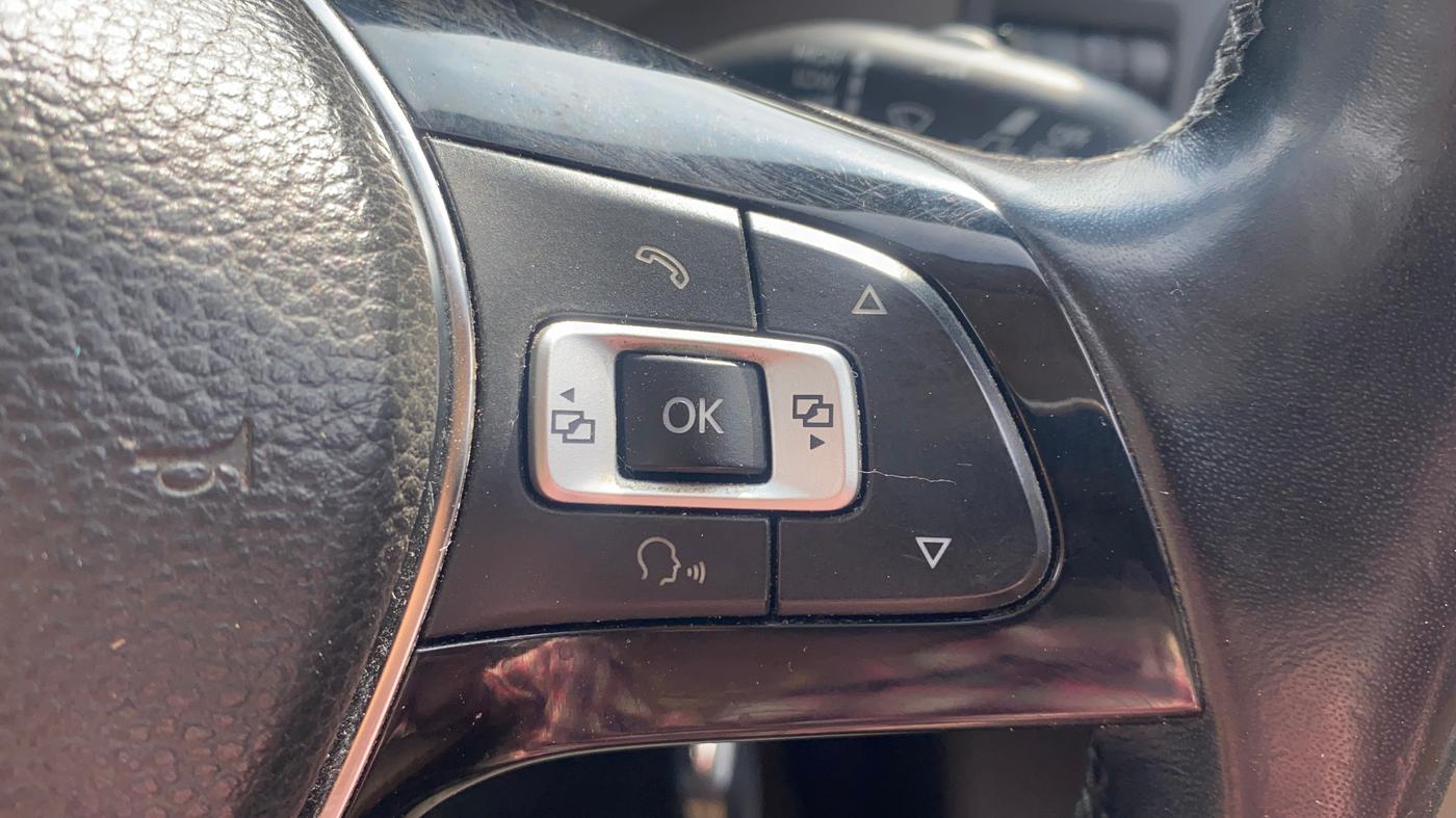 2016 Volkswagen Vento HIGHLINE PETROL AT, Petrol, Automatic, 56,101 km, Adaptive Cruise Control