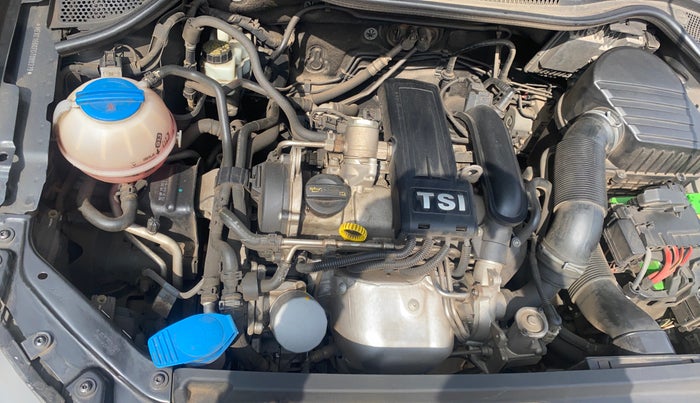 2016 Volkswagen Vento HIGHLINE PETROL AT, Petrol, Automatic, 56,035 km, Engine View - Right