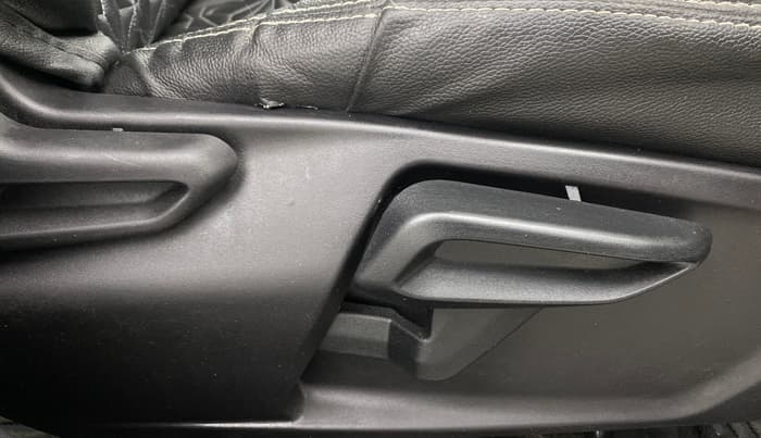 2022 Tata NEXON XZA PLUS (HS) PETROL, Petrol, Automatic, 52,685 km, Driver Side Adjustment Panel