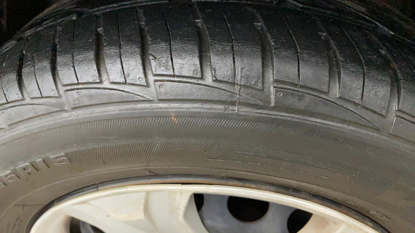2014 Ford Ecosport TREND 1.5L PETROL, Petrol, Manual, 1,16,371 km, Left Front Tyre Tread