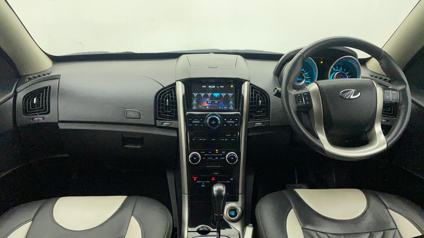 2018 Mahindra XUV500 W9 AT, Diesel, Automatic, 56,379 km, Dashboard