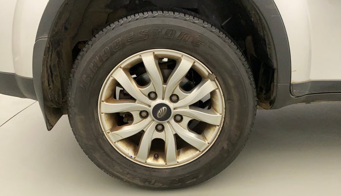 2018 Mahindra XUV500 W9 AT, Diesel, Automatic, 56,379 km, Right Rear Wheel