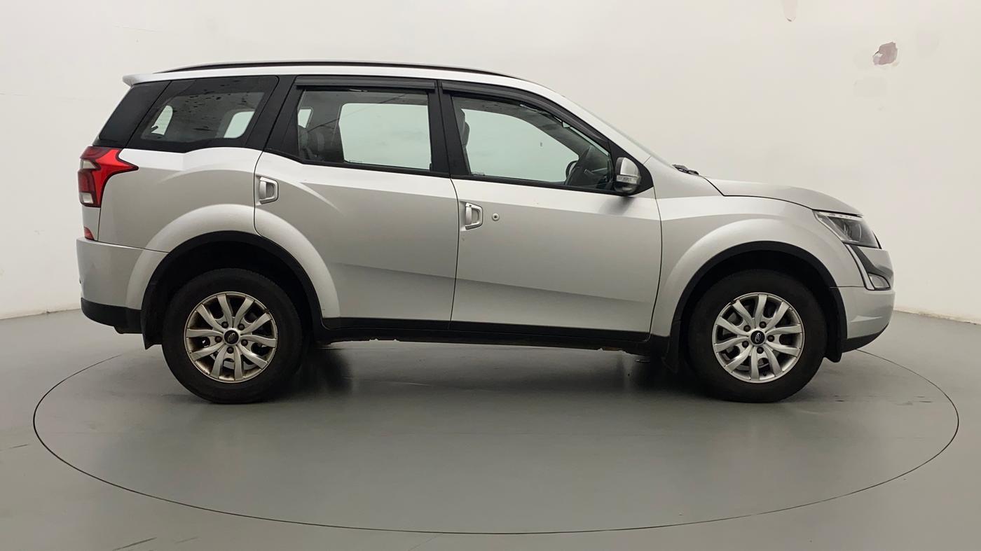 2018 Mahindra XUV500 W9 AT, Diesel, Automatic, 56,379 km, Right Side