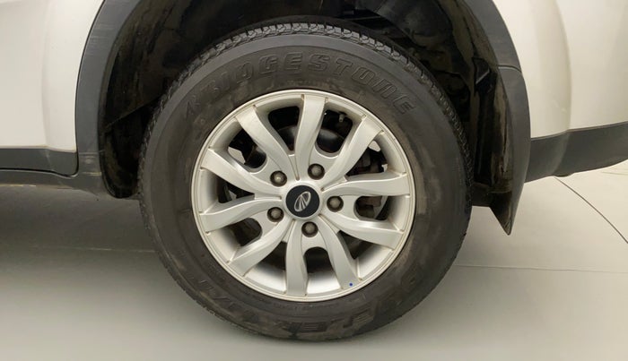 2018 Mahindra XUV500 W9 AT, Diesel, Automatic, 56,379 km, Left Rear Wheel