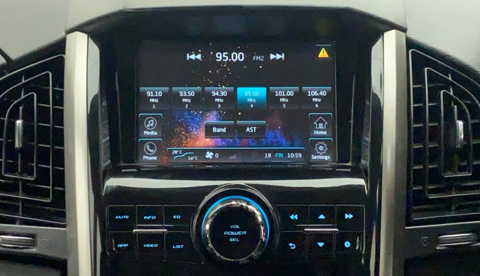 2018 Mahindra XUV500 W9 AT, Diesel, Automatic, 56,379 km, Infotainment System