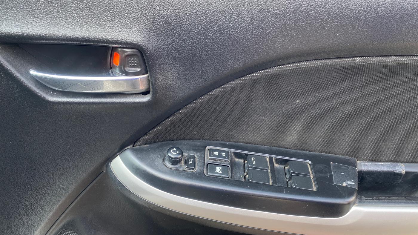 2018 Maruti Baleno DELTA PETROL 1.2, Petrol, Manual, 57,003 km, Driver Side Door Panels Control