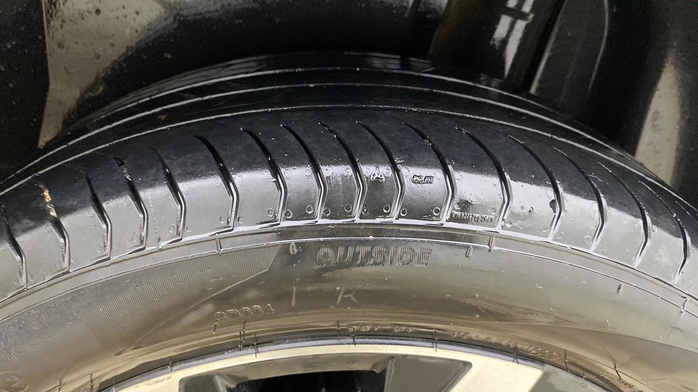 2023 Volkswagen TAIGUN GT PLUS 1.5 TSI DSG, Petrol, Automatic, 26,382 km, Left Rear Tyre Tread