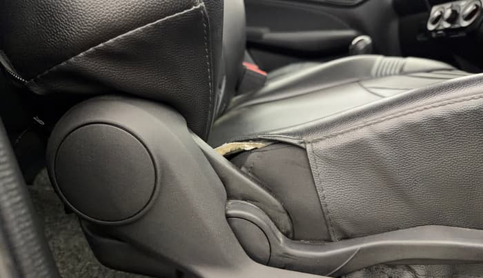 2023 Maruti Swift VXI, Petrol, Manual, 29,349 km, Driver Side Adjustment Panel