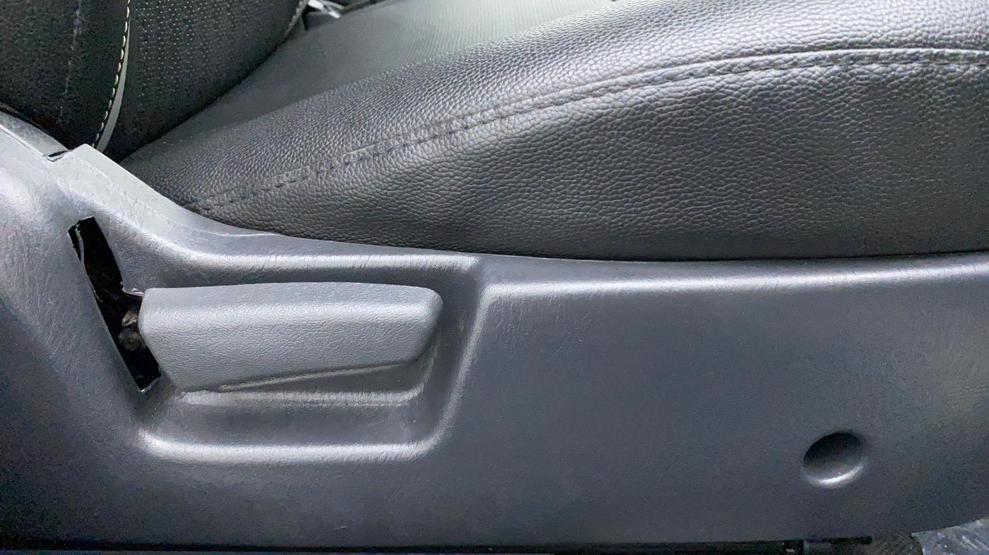 2019 Maruti Alto K10 VXI AMT P, Petrol, Automatic, 576 km, Driver Side Adjustment Panel
