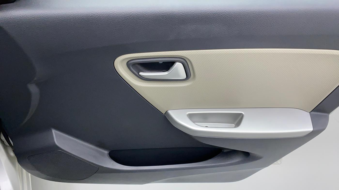 2019 Maruti Alto K10 VXI AMT P, Petrol, Automatic, 576 km, Driver Side Door Panels Control