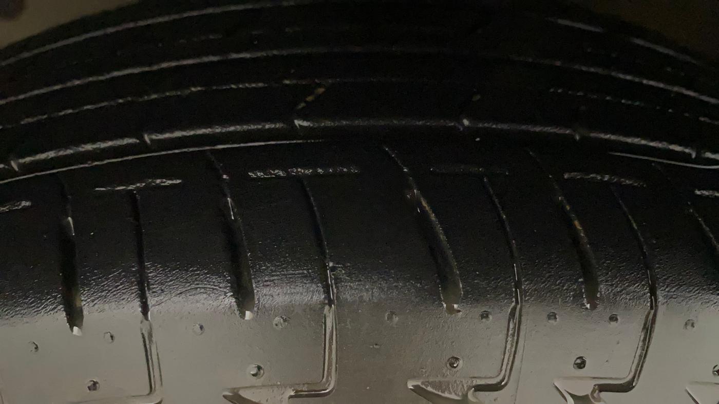 2023 Maruti Celerio ZXI AMT, Petrol, Automatic, 27,854 km, Left Front Tyre Tread