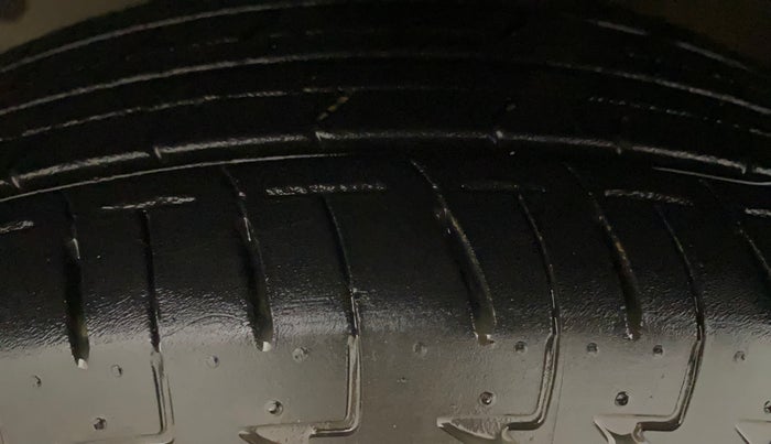 2023 Maruti Celerio ZXI AMT, Petrol, Automatic, 27,854 km, Left Front Tyre Tread