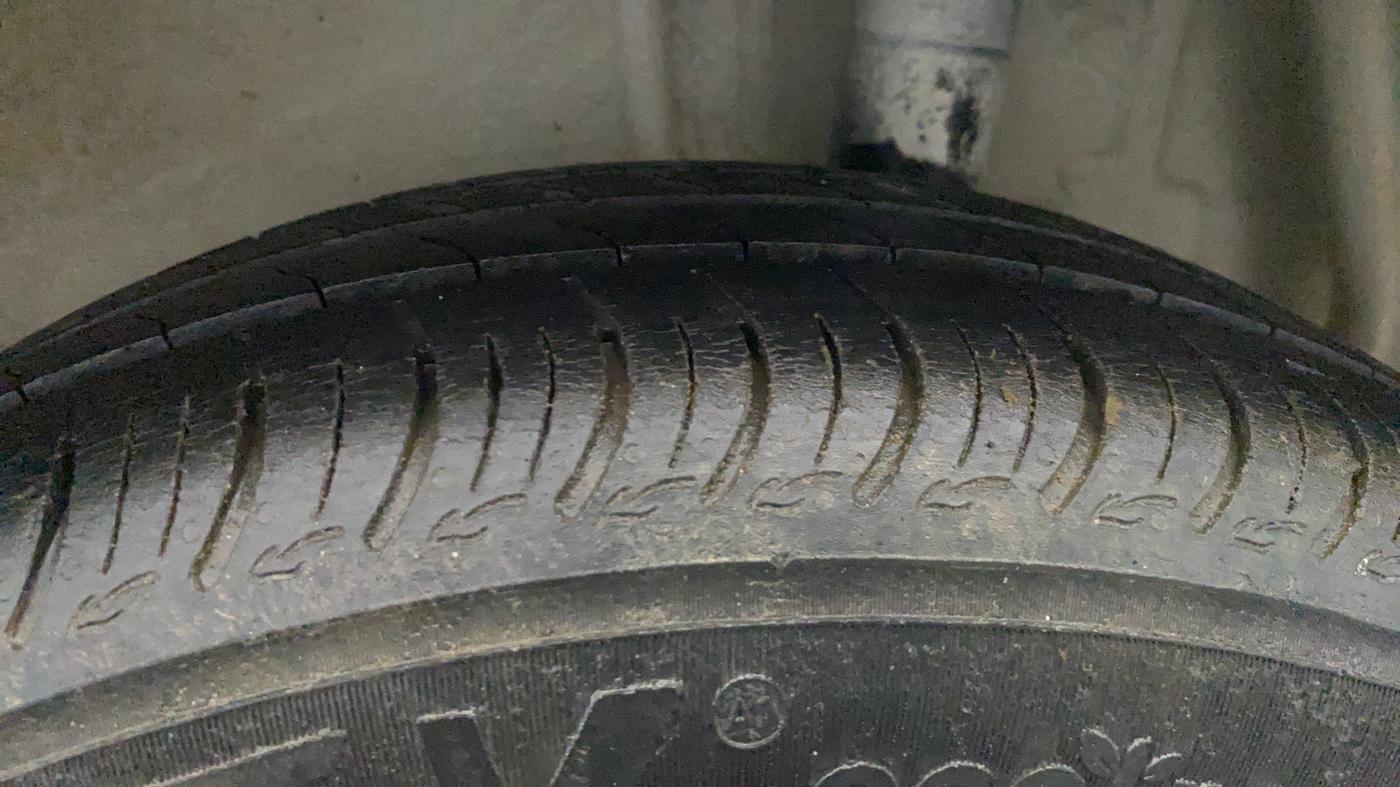 2022 Maruti New Wagon-R ZXI 1.2 AMT, Petrol, Automatic, 41,646 km, Left Rear Tyre Tread