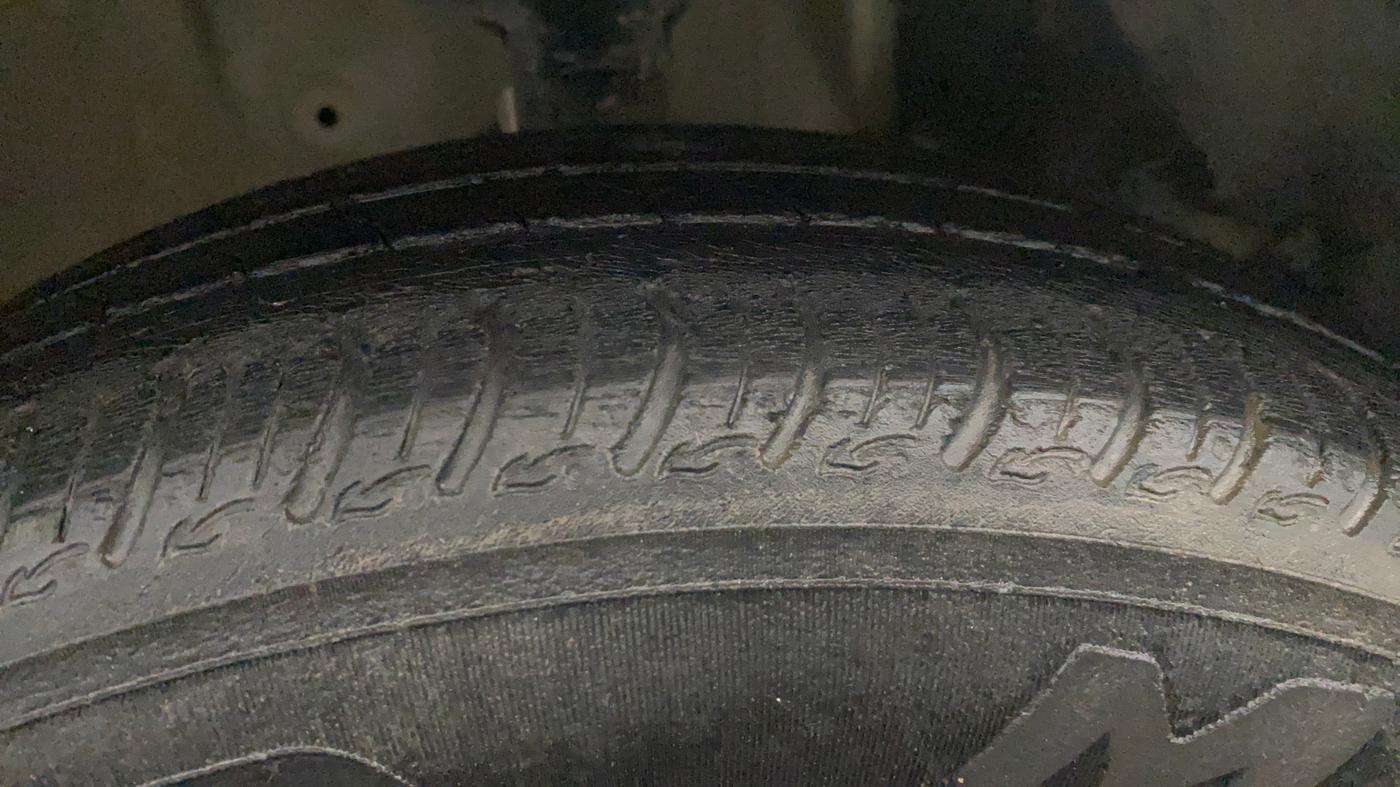 2022 Maruti New Wagon-R ZXI 1.2 AMT, Petrol, Automatic, 41,646 km, Right Front Tyre Tread