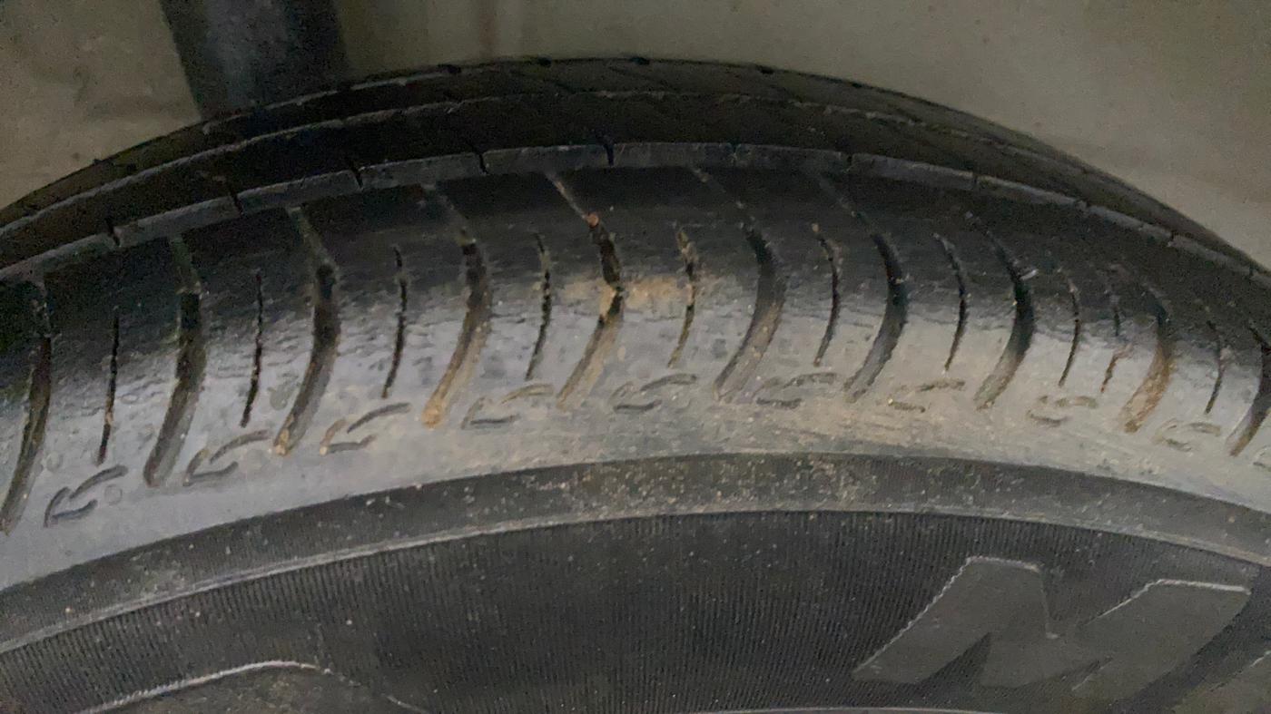 2022 Maruti New Wagon-R ZXI 1.2 AMT, Petrol, Automatic, 41,646 km, Right Rear Tyre Tread
