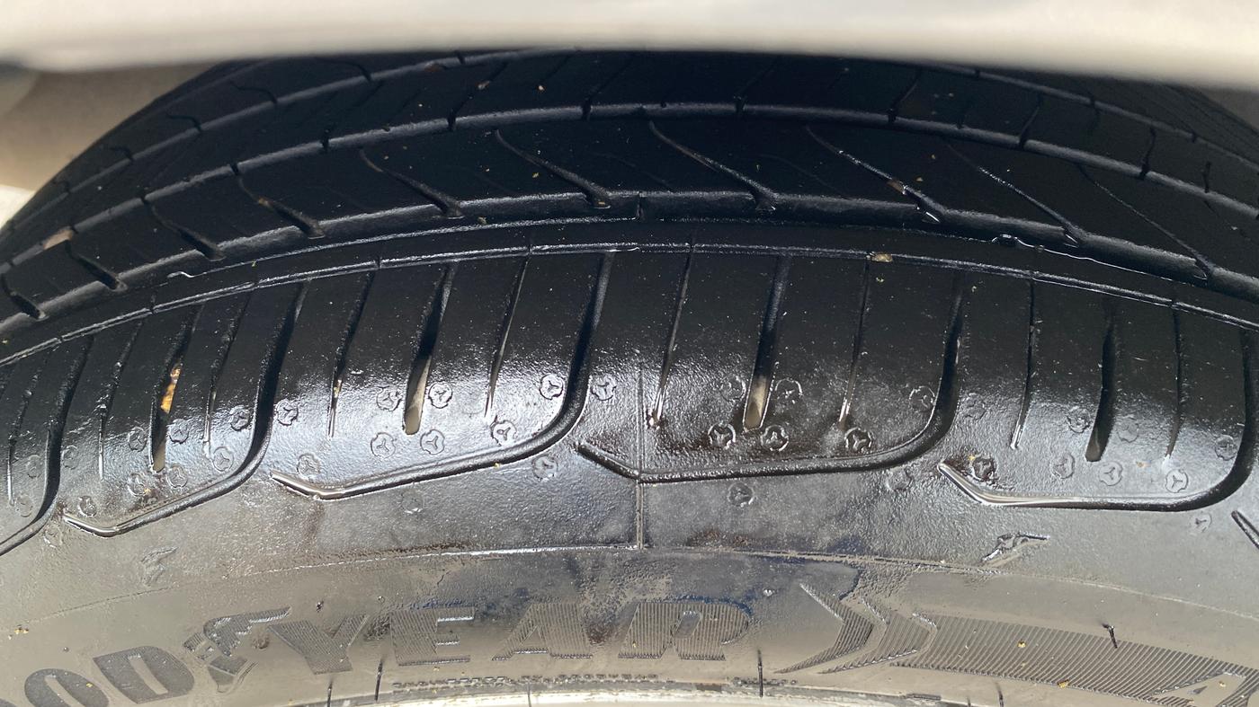 2020 Maruti Ciaz ALPHA 1.5 SHVS PETROL, Petrol, Manual, 79,322 km, Right Rear Tyre Tread