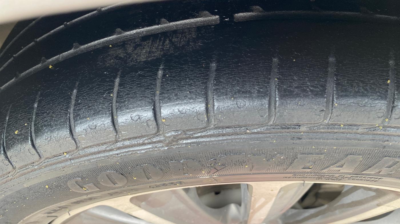2020 Maruti Ciaz ALPHA 1.5 SHVS PETROL, Petrol, Manual, 79,322 km, Right Front Tyre Tread