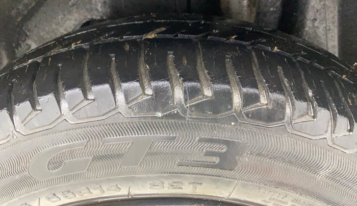 2017 Ford New Figo TREND 1.2 PETROL, Petrol, Manual, 31,904 km, Left Rear Tyre Tread