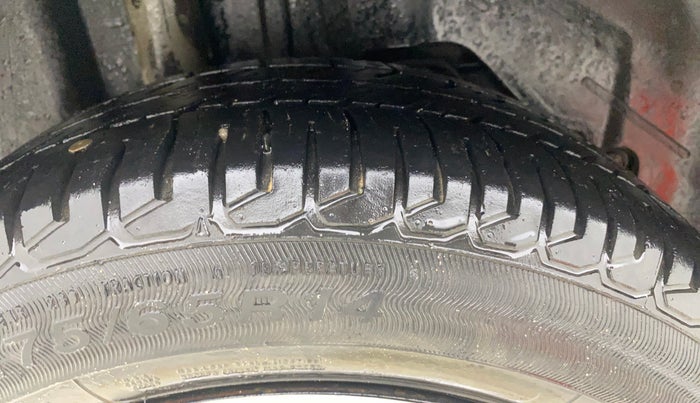 2017 Ford New Figo TREND 1.2 PETROL, Petrol, Manual, 31,904 km, Right Rear Tyre Tread