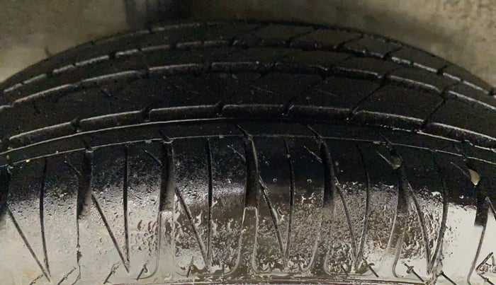 2015 Honda Jazz 1.2L I-VTEC V, Petrol, Manual, 36,241 km, Right Rear Tyre Tread