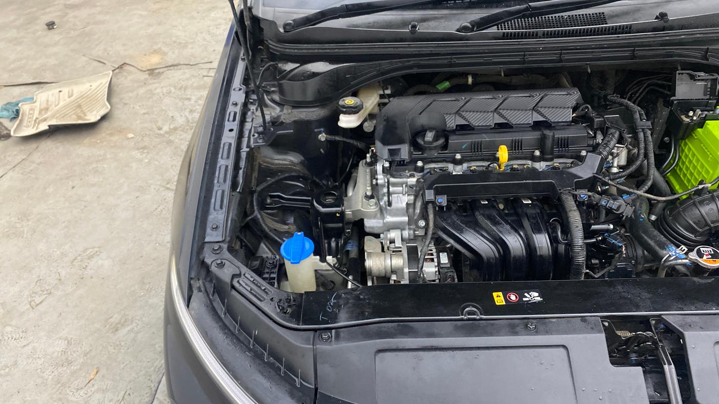 2023 Hyundai Verna  SX (O) 1.5 VTVT IVT, Petrol, Automatic, 1,15,800 km, Engine View - Right