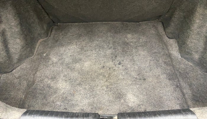 2015 Honda Amaze 1.2L I-VTEC S, Petrol, Manual, 1,45,044 km, Boot Inside