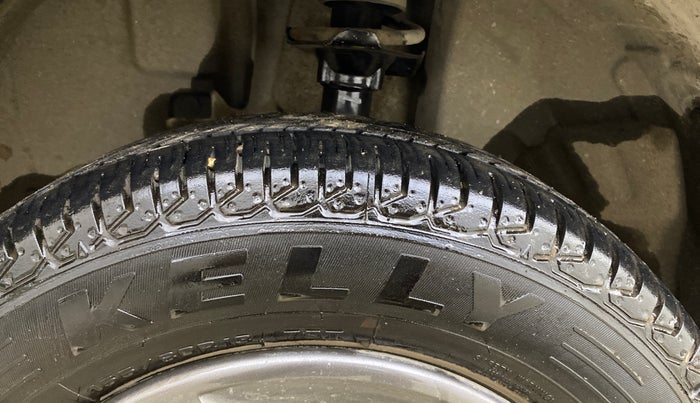 2018 Renault Kwid RXT 1.0 AMT (O), Petrol, Automatic, 76,487 km, Left Front Tyre Tread