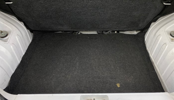 2018 Renault Kwid RXT 1.0 AMT (O), Petrol, Automatic, 76,487 km, Boot Inside