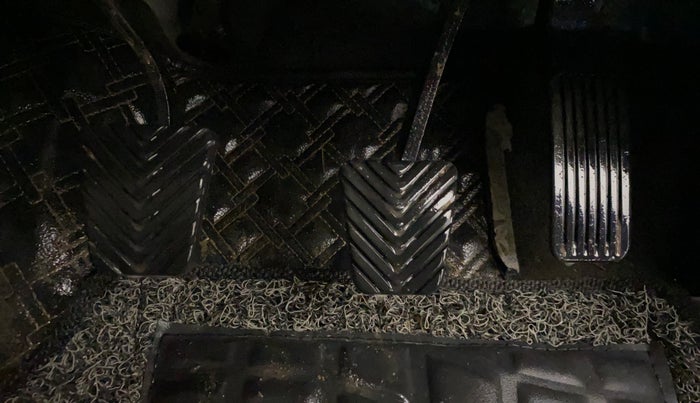 2023 KIA CARENS PRESTIGE 1.5 PETROL 7 STR, Petrol, Manual, 24,090 km, Pedals