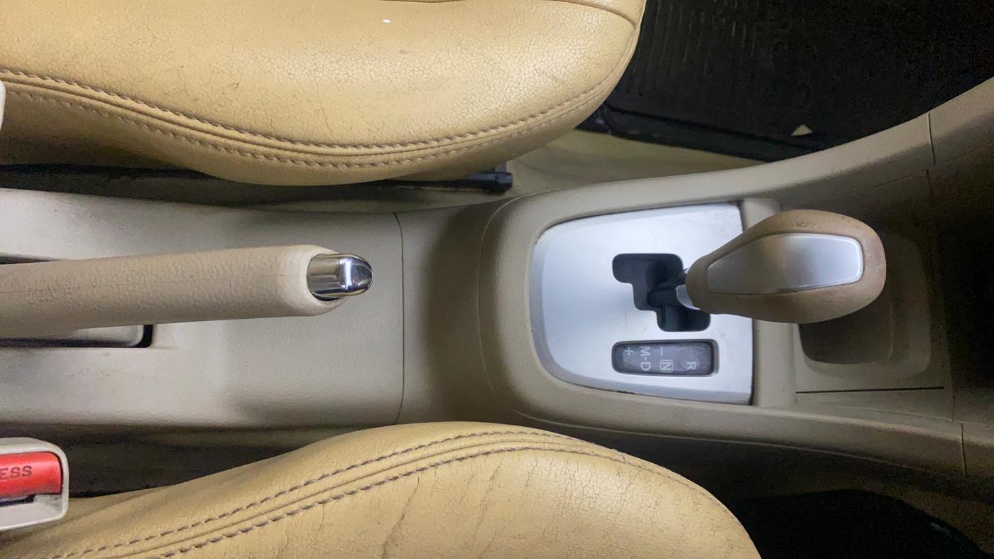 2016 Maruti Swift Dzire ZDI AMT, Diesel, Automatic, 1,19,859 km, Gear Lever