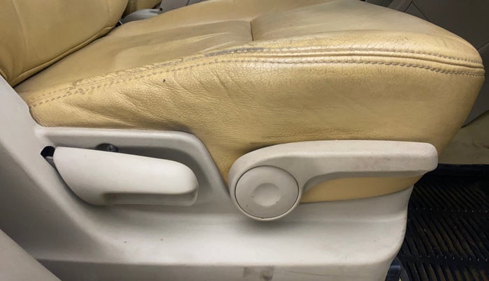 2016 Maruti Swift Dzire ZDI AMT, Diesel, Automatic, 1,19,730 km, Driver Side Adjustment Panel