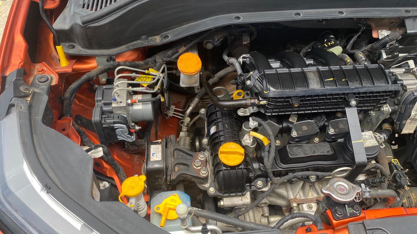 2024 Tata PUNCH ADVENTURE RHYTHM PACK AMT, Petrol, Automatic, 22,360 km, Engine View - Right