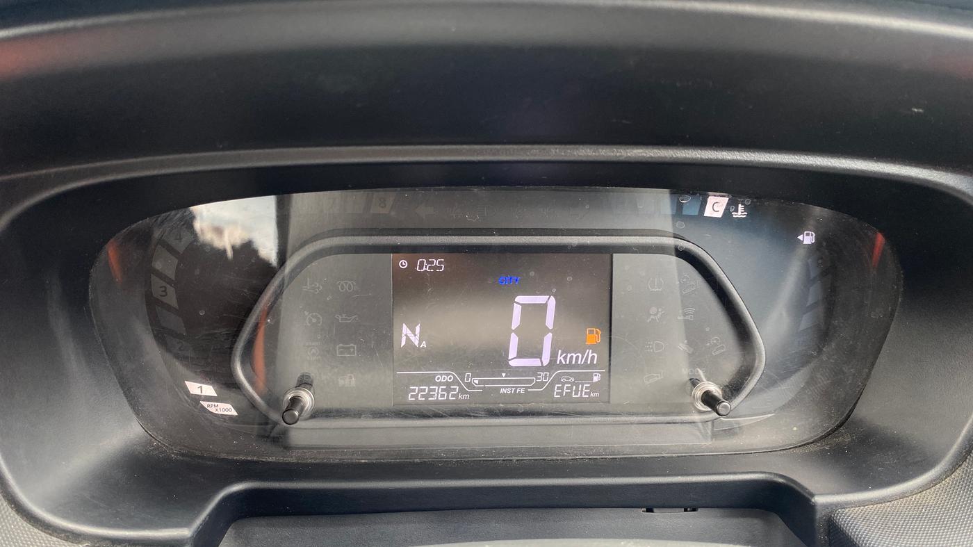 2024 Tata PUNCH ADVENTURE RHYTHM PACK AMT, Petrol, Automatic, 22,360 km, Odometer Image