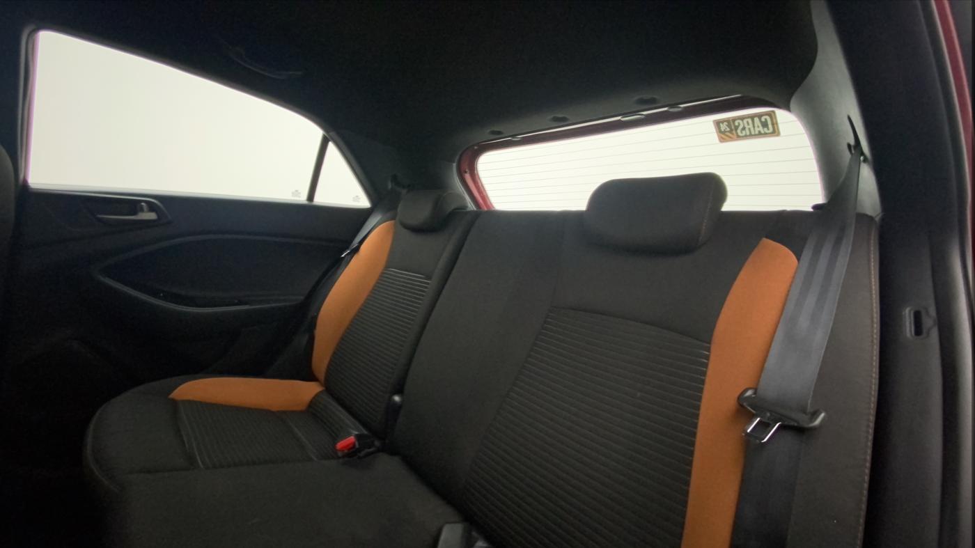 2017 Hyundai i20 Active 1.2 SX, Petrol, Manual, 88,078 km, Right Side Rear Door Cabin