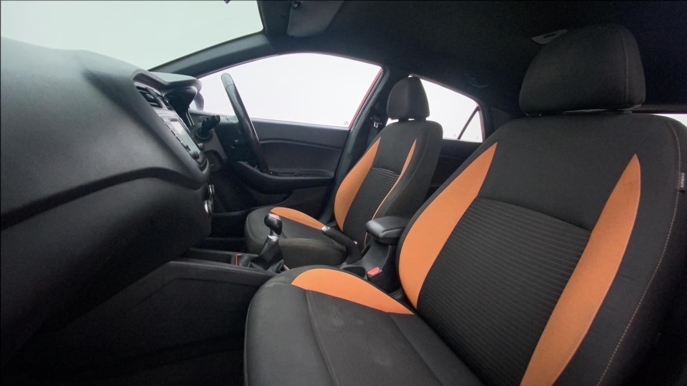 2017 Hyundai i20 Active 1.2 SX, Petrol, Manual, 88,078 km, Right Side Front Door Cabin