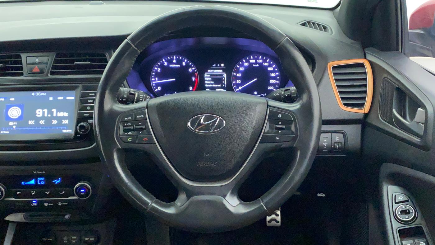 2017 Hyundai i20 Active 1.2 SX, Petrol, Manual, 88,078 km, Steering Wheel Close Up