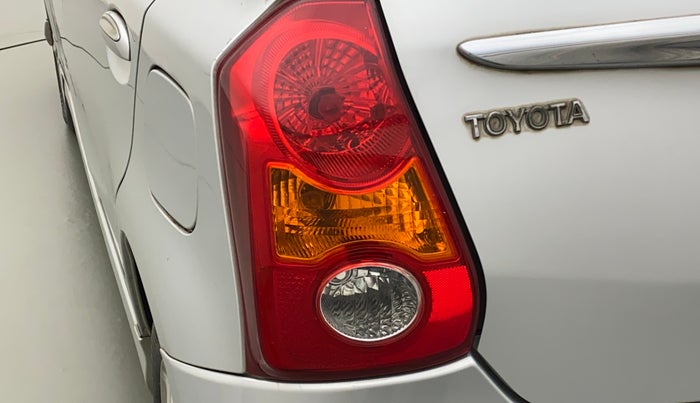 2011 Toyota Etios Liva VX, Petrol, Manual, 35,131 km, Left tail light - Minor scratches