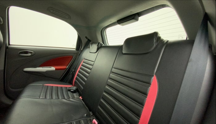 2011 Toyota Etios Liva VX, Petrol, Manual, 35,131 km, Right Side Rear Door Cabin