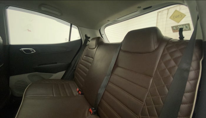 2022 Hyundai GRAND I10 NIOS SPORTZ 1.2 KAPPA VTVT CNG, CNG, Manual, 28,071 km, Right Side Rear Door Cabin