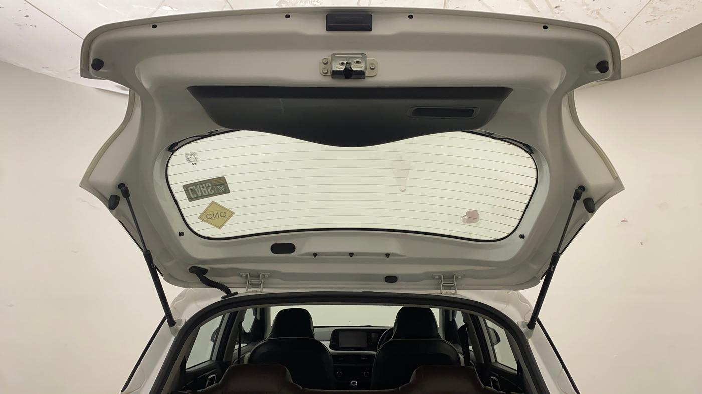 2022 Hyundai GRAND I10 NIOS SPORTZ 1.2 KAPPA VTVT CNG, CNG, Manual, 28,071 km, Boot Door Open