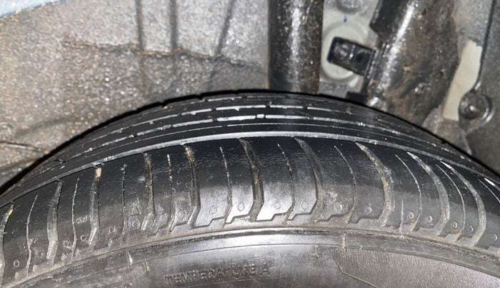 2023 Hyundai NEW I20 ASTA (O) 1.2 IVT, Petrol, Automatic, 8,615 km, Left Rear Tyre Tread