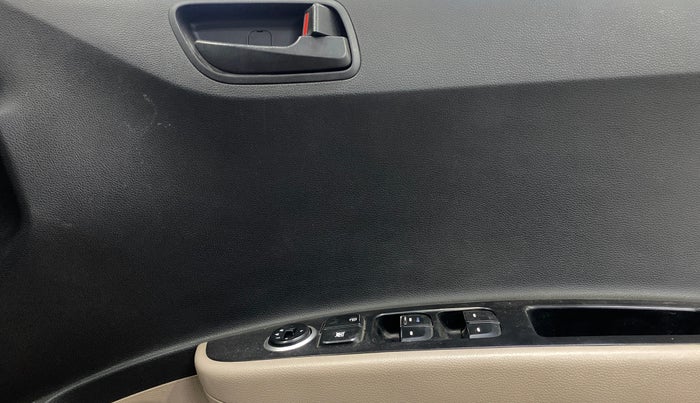 2015 Hyundai Grand i10 MAGNA 1.1 CRDI, Diesel, Manual, 84,611 km, Driver Side Door Panels Control