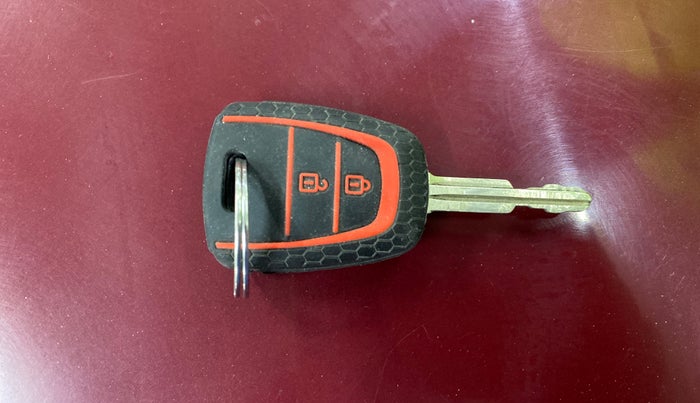 2015 Hyundai Grand i10 MAGNA 1.1 CRDI, Diesel, Manual, 84,611 km, Key Close Up